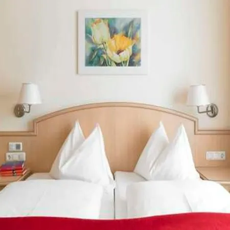 Filomena Aparthotel 4*