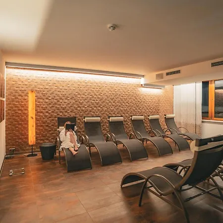 Filomena Apartahotel 4*